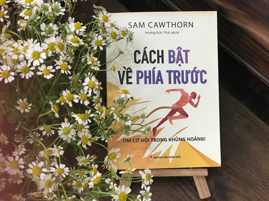 Sách Cách Bật Về Phía Trước. Tác giả Sam Cawthorn